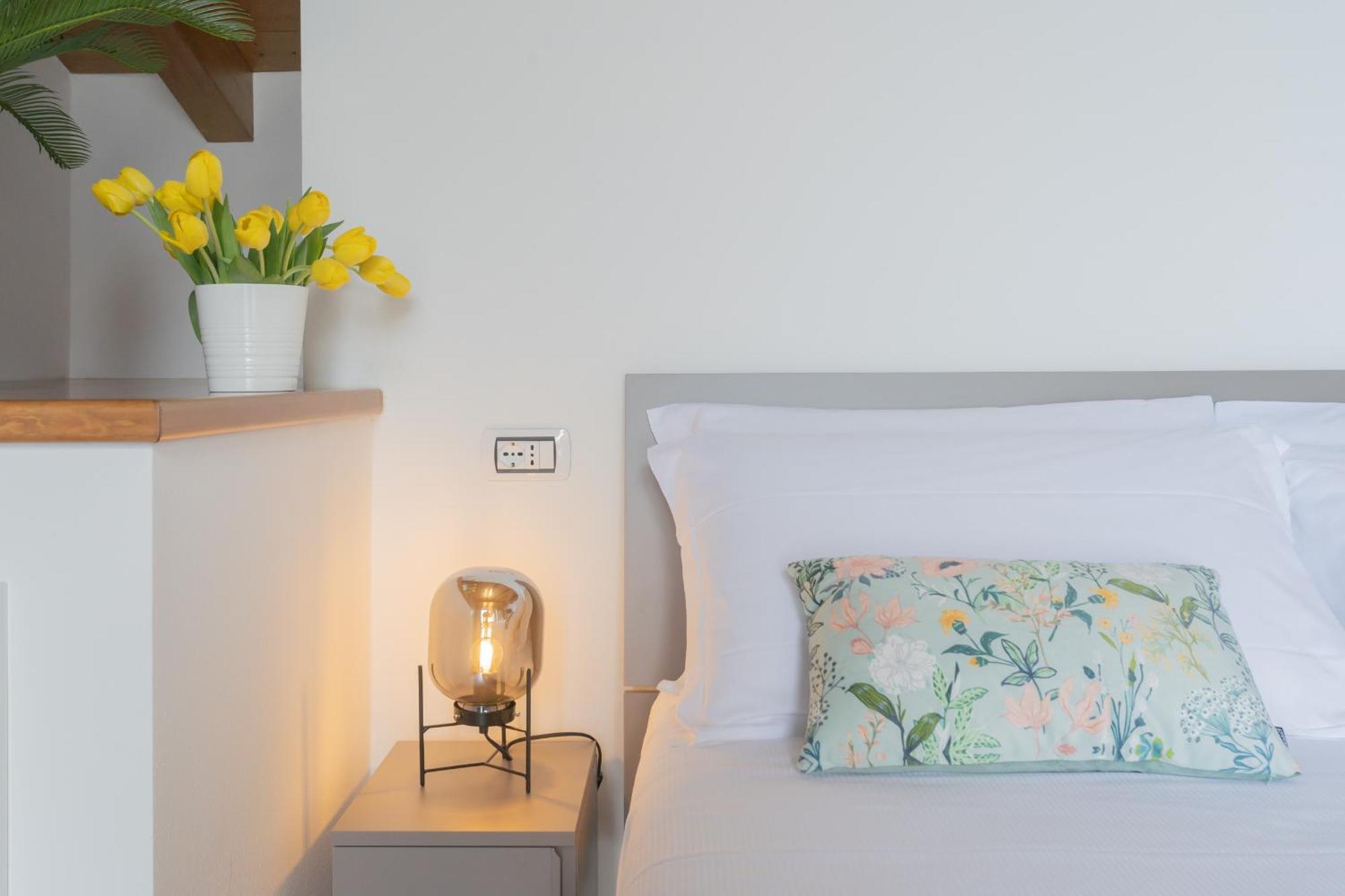 Dream Lake Apartments Lake View - Private Beach By Rent All Como Lezzeno Εξωτερικό φωτογραφία