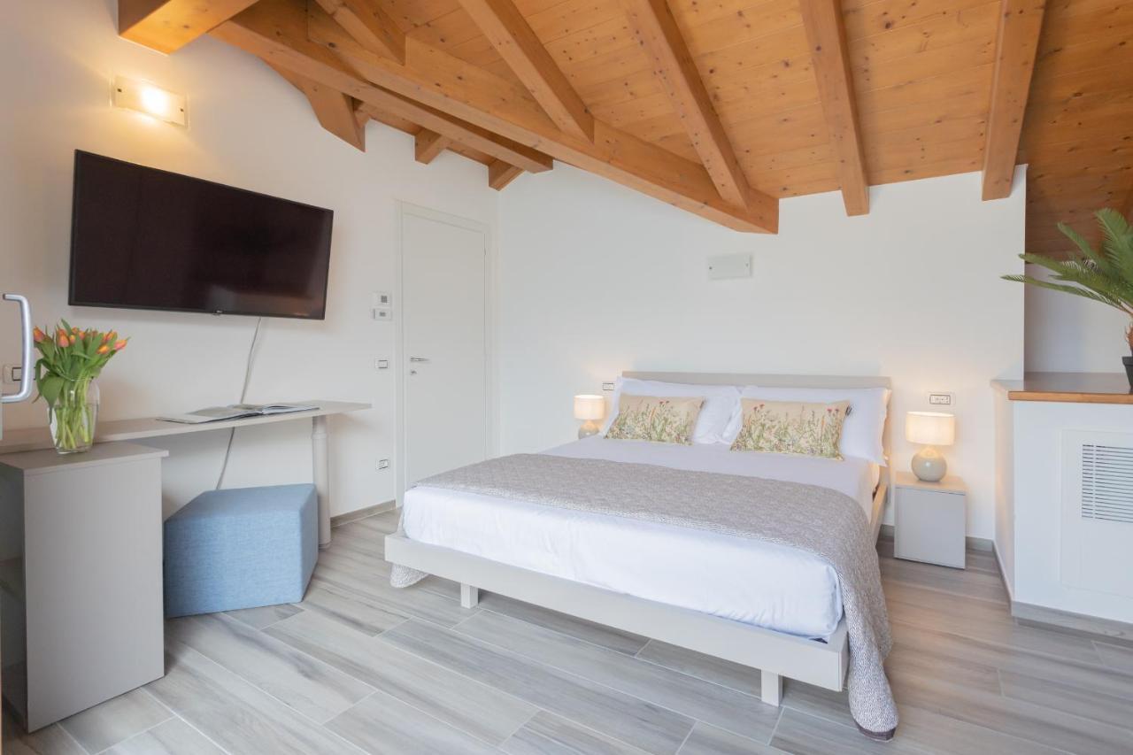 Dream Lake Apartments Lake View - Private Beach By Rent All Como Lezzeno Εξωτερικό φωτογραφία