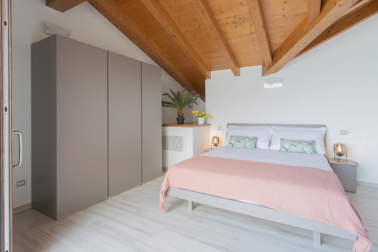 Dream Lake Apartments Lake View - Private Beach By Rent All Como Lezzeno Εξωτερικό φωτογραφία